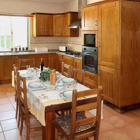 Sleeps 7 With Pool Air Con And Wifi *